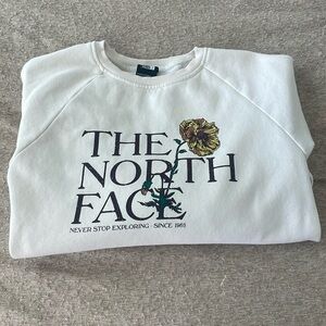 The North Face Sweater Small